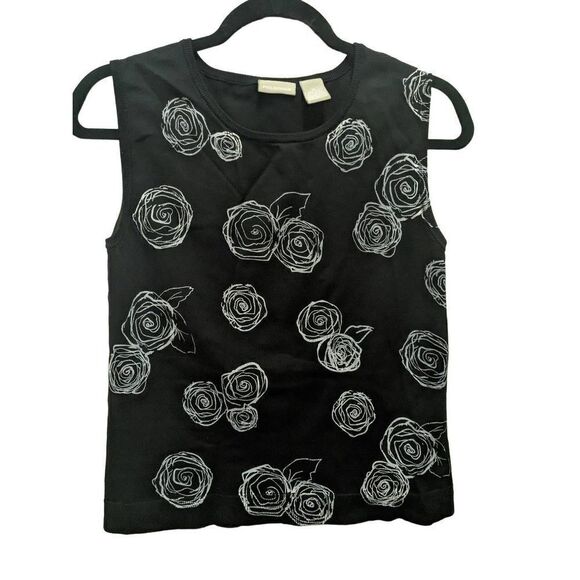 Field gear Women’s 2 Piece Black and White Rose Floral Pattern Button Up Sweater - Picture 4 of 13